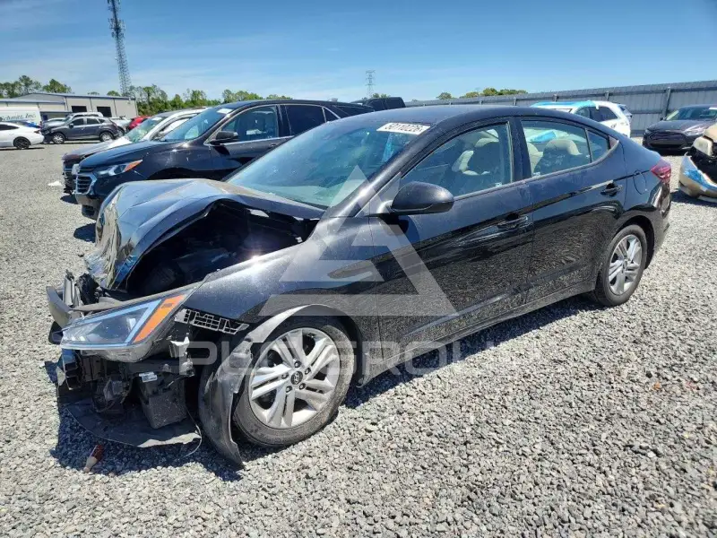 2020 Hyundai Elantra фото