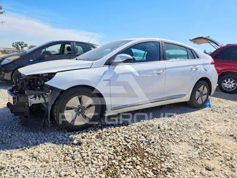 2020 Hyundai Ioniq photo