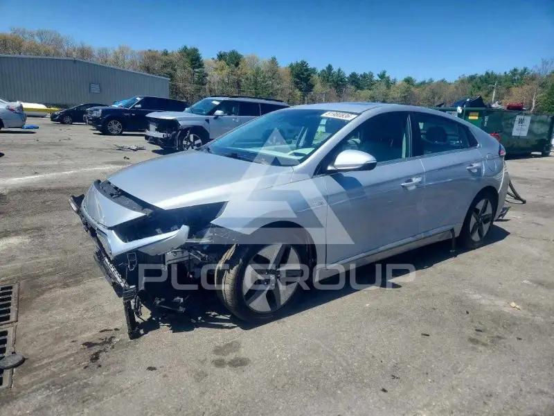 2020 Hyundai Ioniq photo