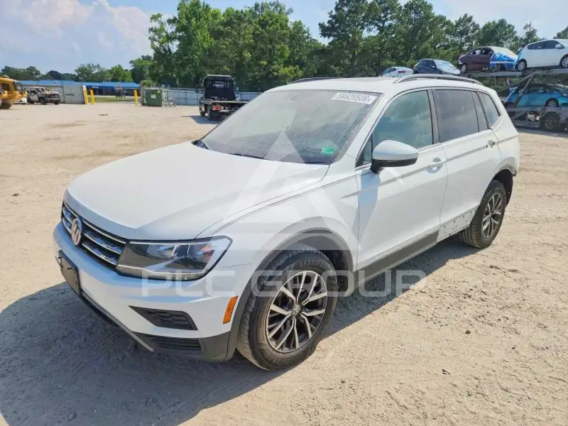 2020 Volkswagen Tiguan photo
