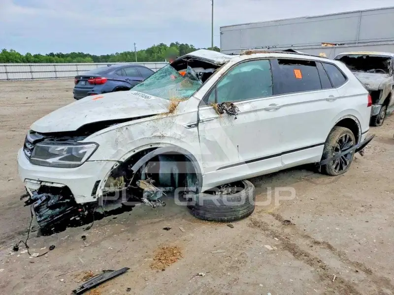 2020 Volkswagen Tiguan photo