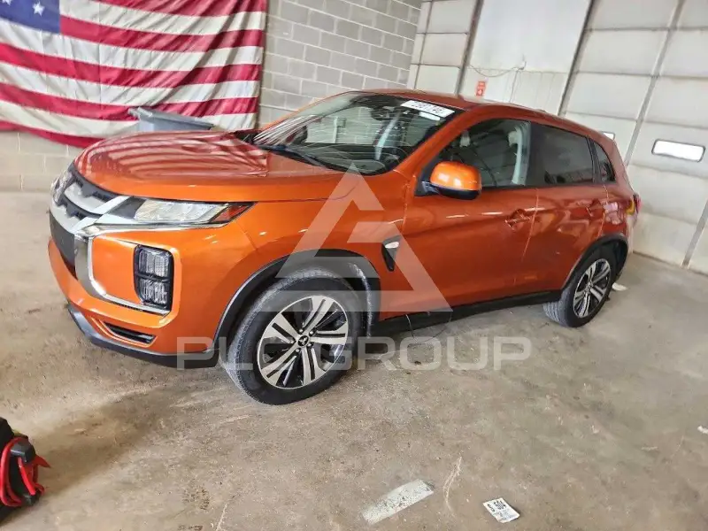 2021 Mitsubishi OUTLANDER photo
