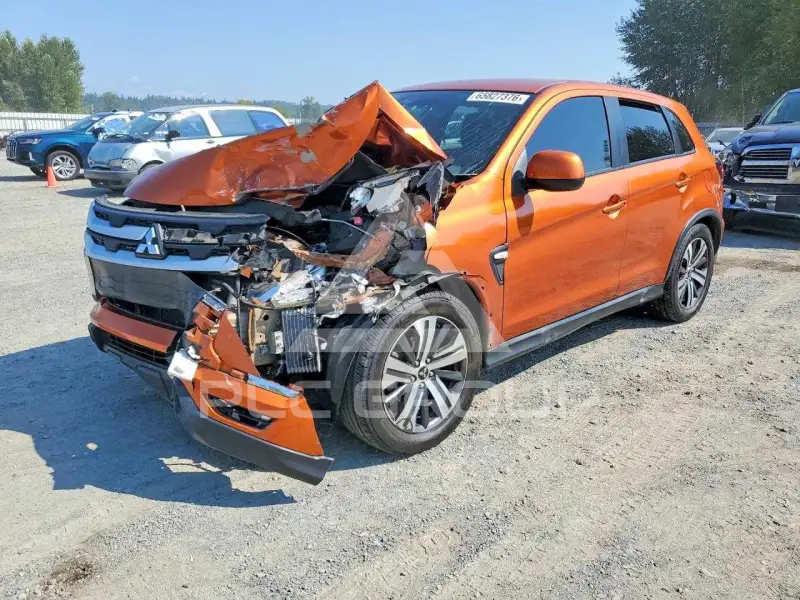 2021 Mitsubishi OUTLANDER photo