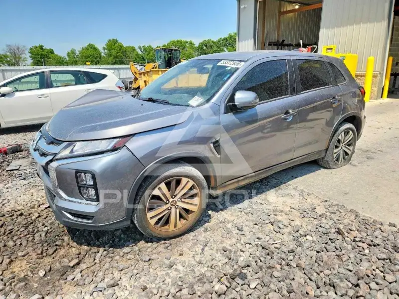2021 Mitsubishi OUTLANDER photo