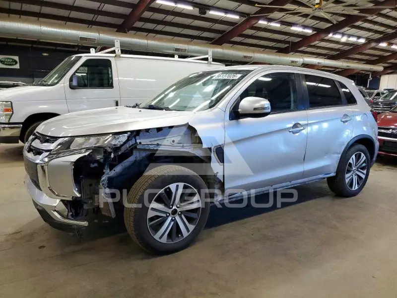 2021 Mitsubishi OUTLANDER фото