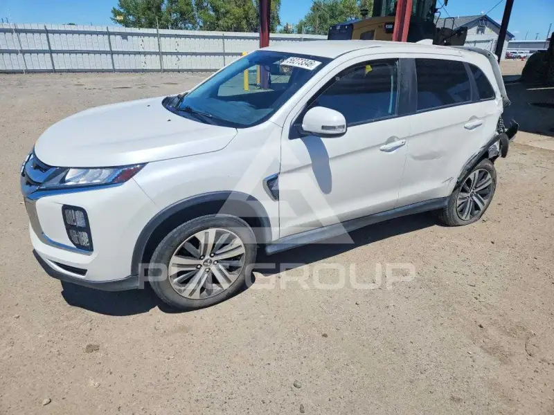 2021 Mitsubishi OUTLANDER photo