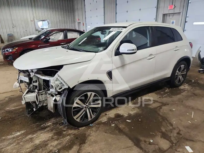 2021 Mitsubishi OUTLANDER фото