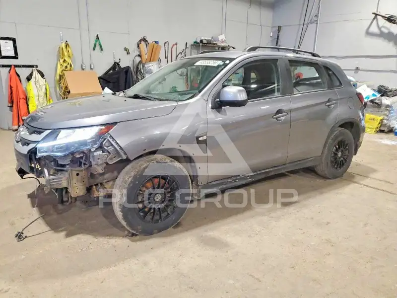 2021 Mitsubishi OUTLANDER photo