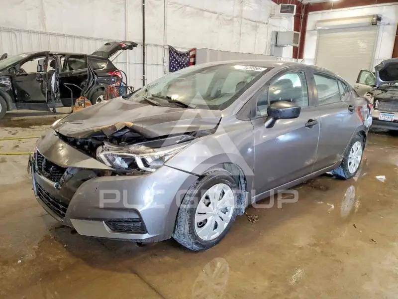 2021 Nissan VERSA фото