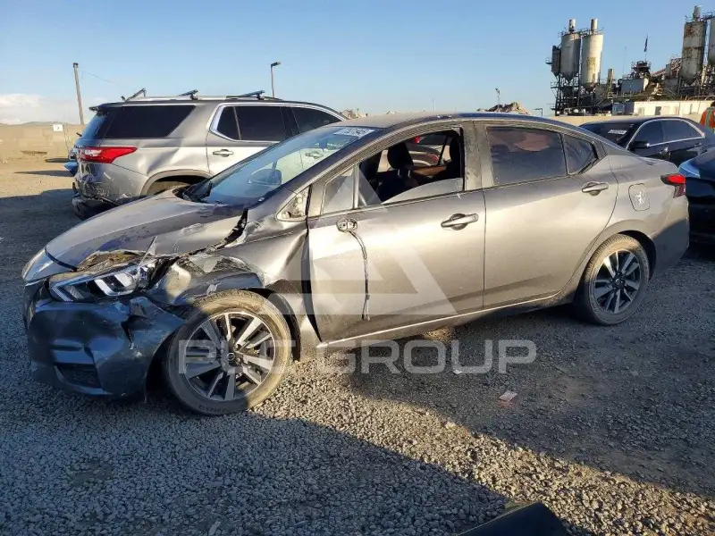 2021 Nissan VERSA фото