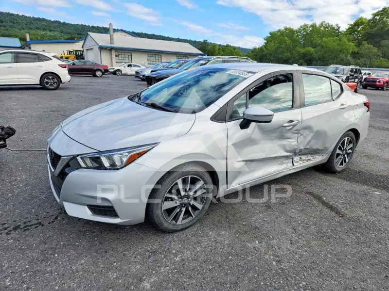 2021 Nissan VERSA фото