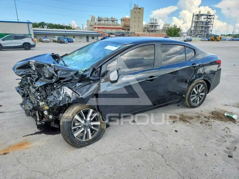 2021 Nissan VERSA фото
