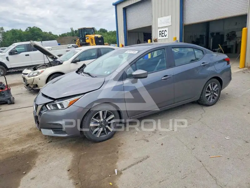 2021 Nissan VERSA фото