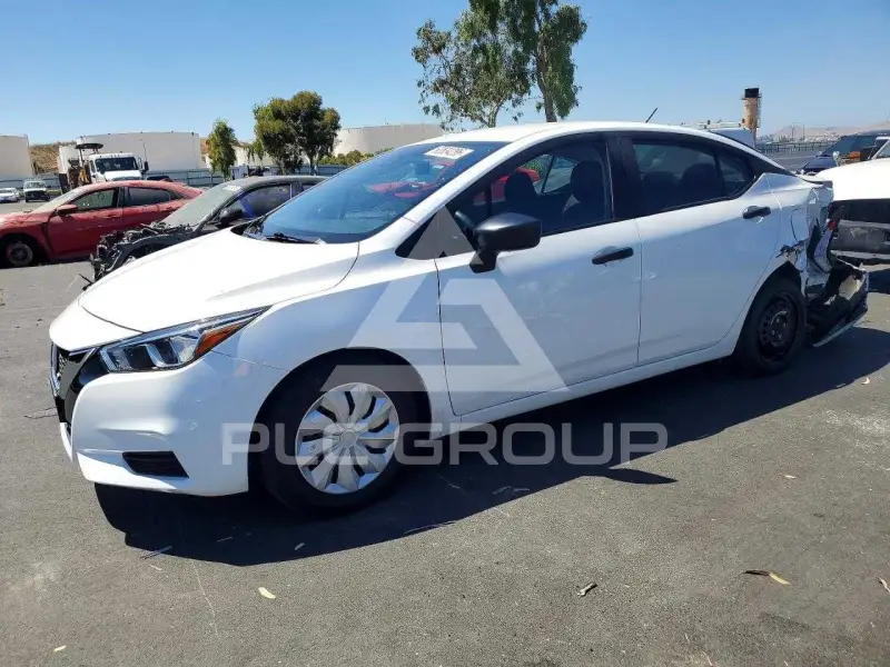 2021 Nissan VERSA photo