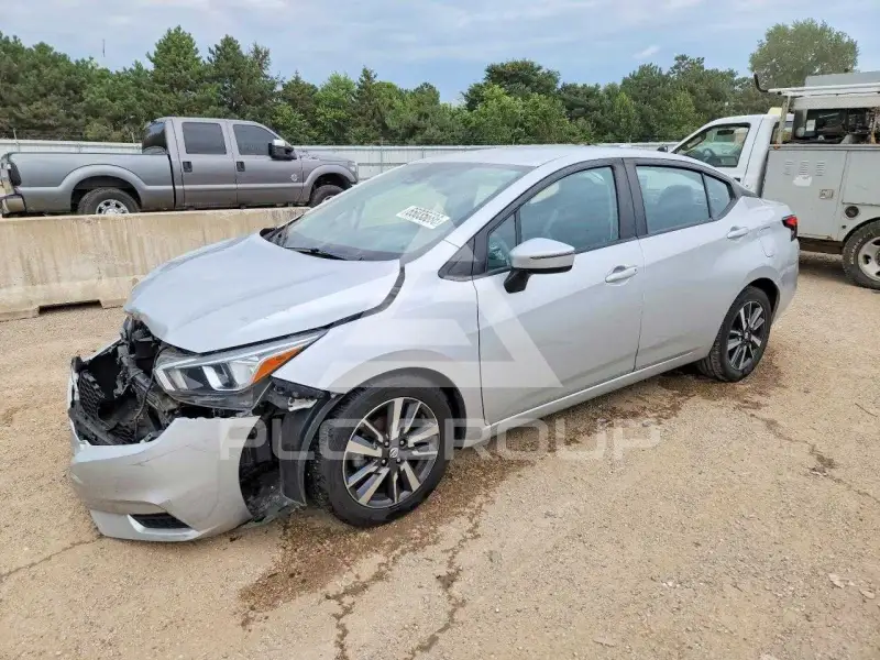 2021 Nissan VERSA фото