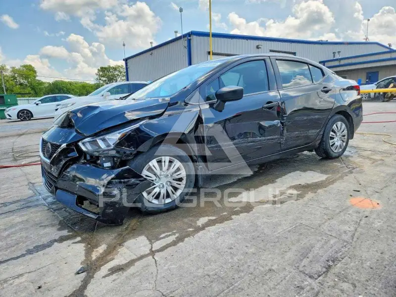 2021 Nissan VERSA фото