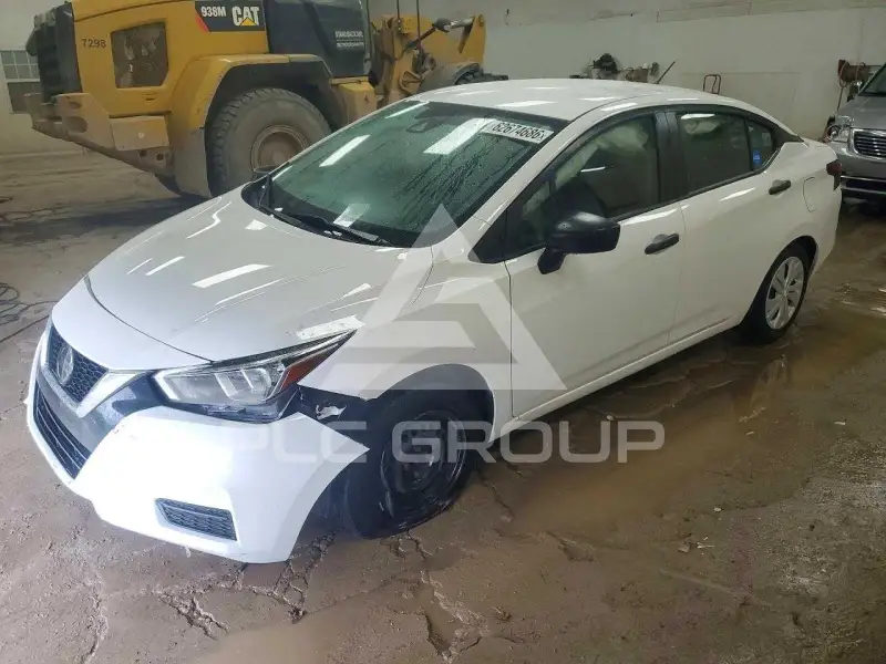 2021 Nissan VERSA photo