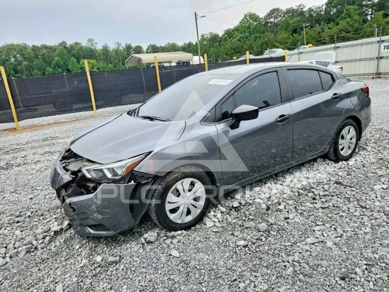 2021 Nissan VERSA photo