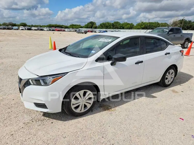 2021 Nissan VERSA фото