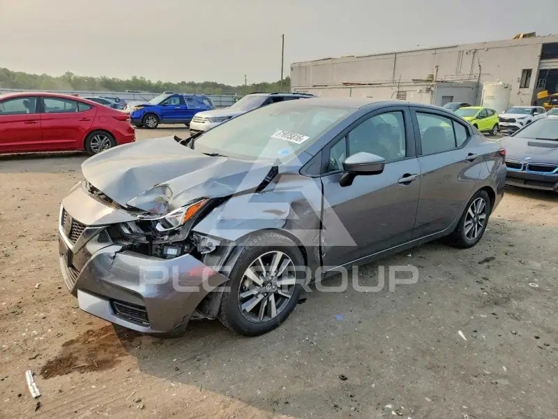 2021 Nissan VERSA фото