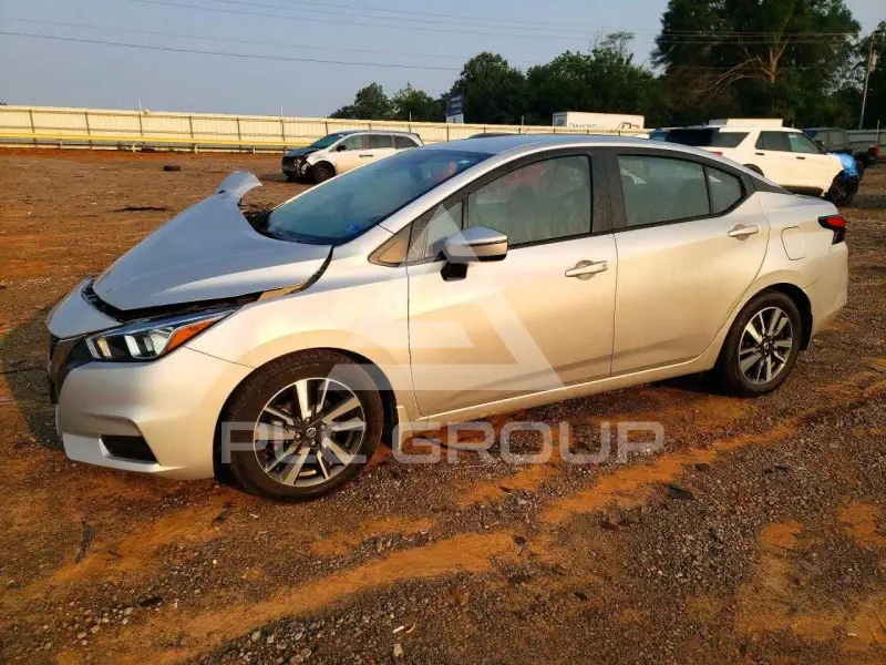 2021 Nissan VERSA photo