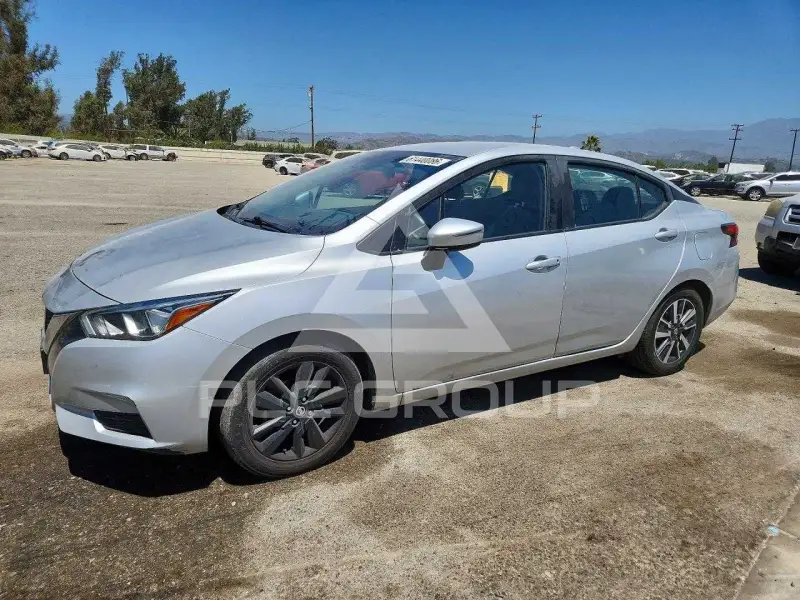 2021 Nissan VERSA фото