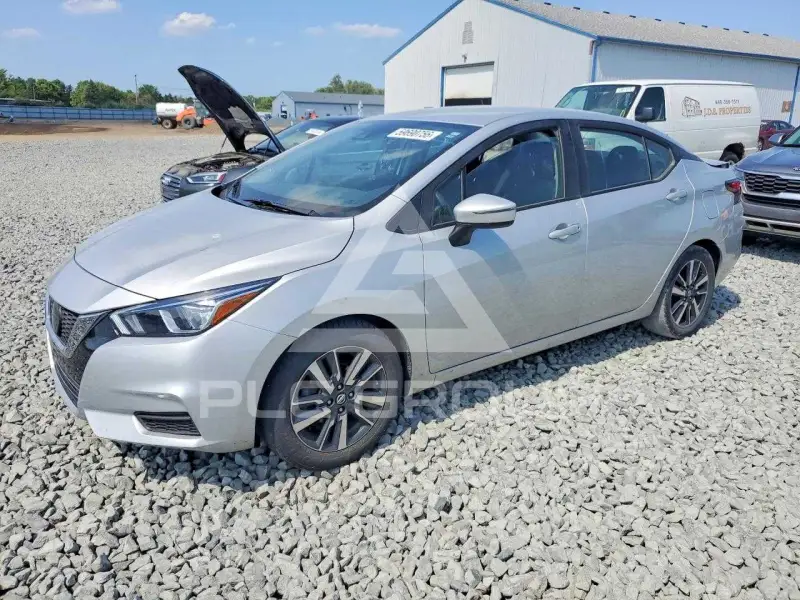 2021 Nissan VERSA фото