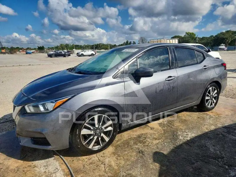 2021 Nissan VERSA фото