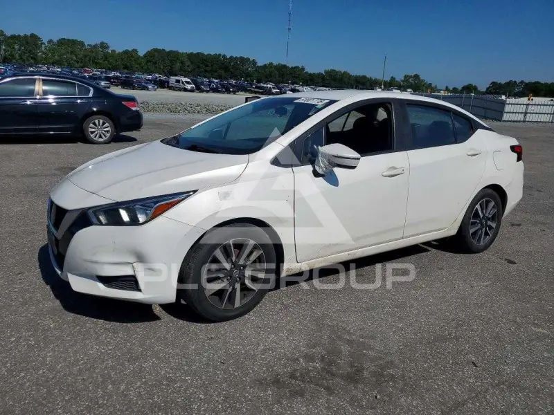 2021 Nissan VERSA фото