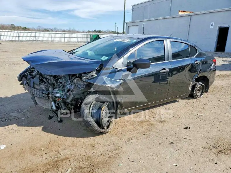 2021 Nissan VERSA фото