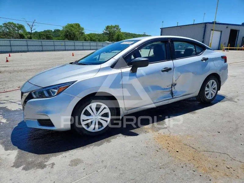 2021 Nissan VERSA фото