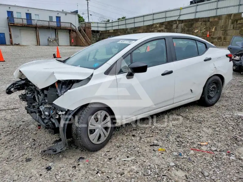 2021 Nissan VERSA photo