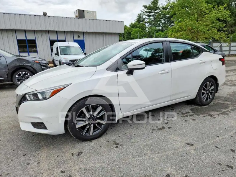 2021 Nissan VERSA photo