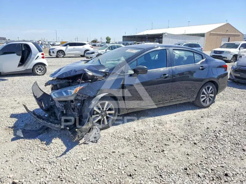 2021 Nissan VERSA photo