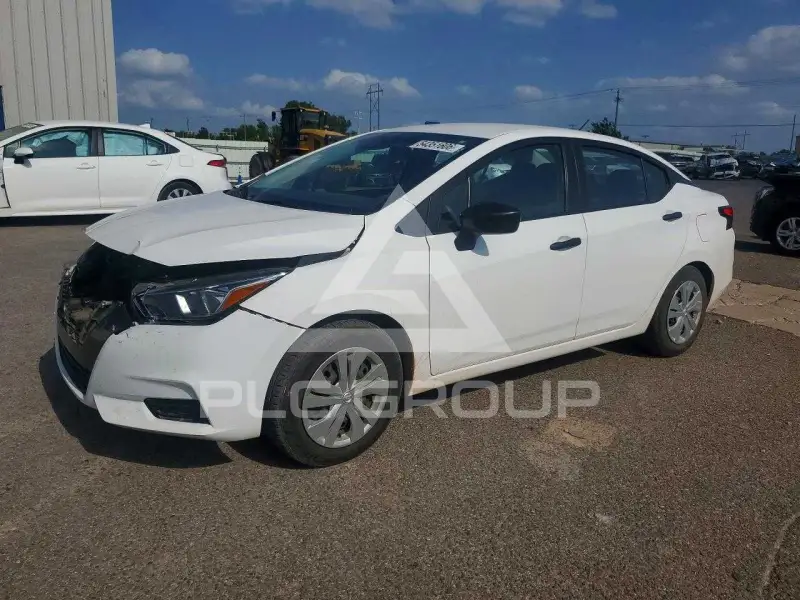 2021 Nissan VERSA фото