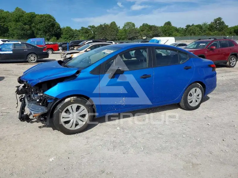 2021 Nissan VERSA фото