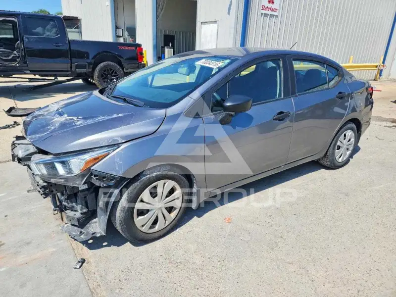 2021 Nissan VERSA фото