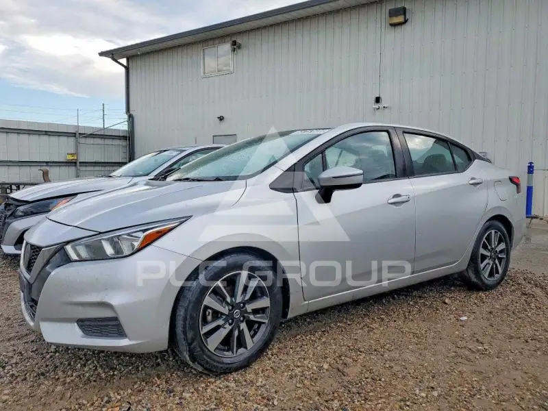 2021 Nissan VERSA фото