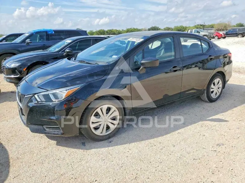 2021 Nissan VERSA фото