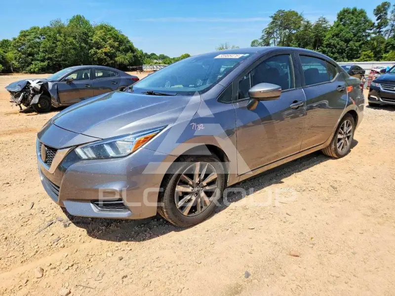 2021 Nissan VERSA фото