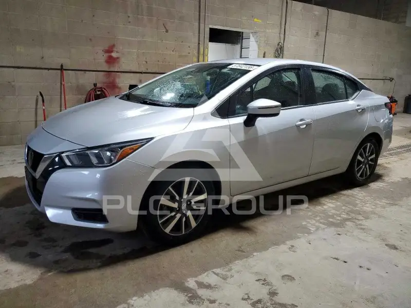 2021 Nissan VERSA фото