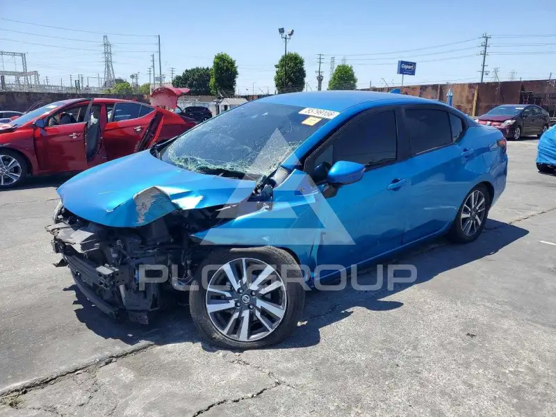 2021 Nissan VERSA фото