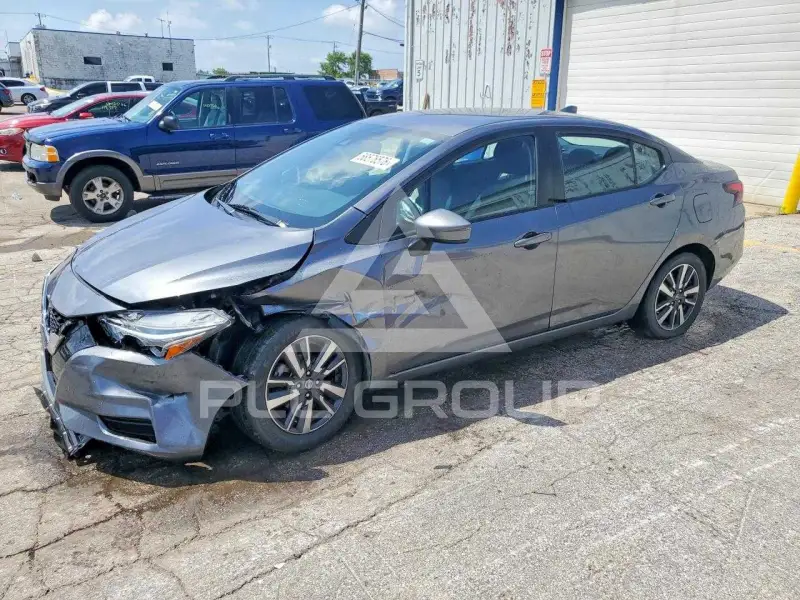 2021 Nissan VERSA фото