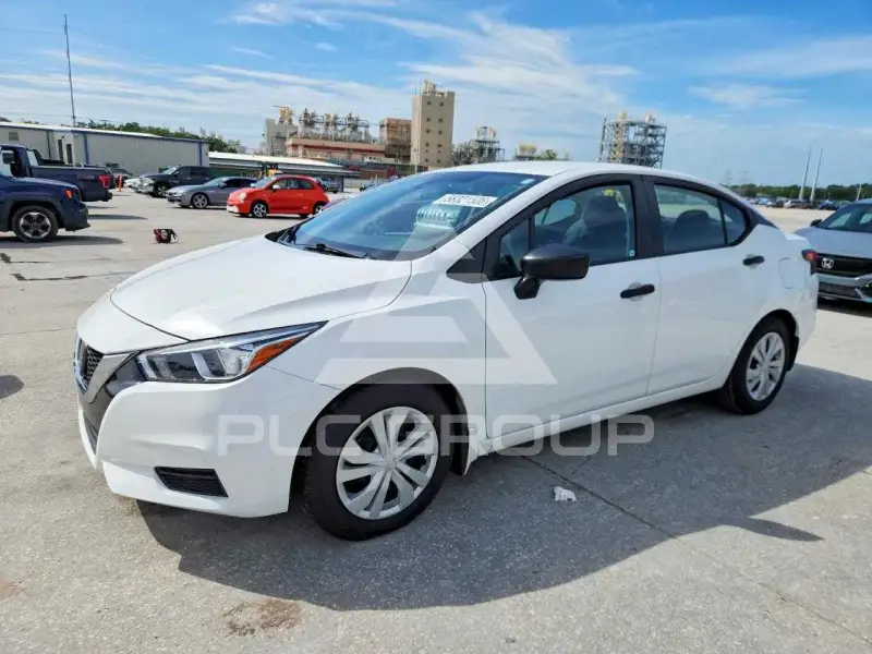 2021 Nissan VERSA фото