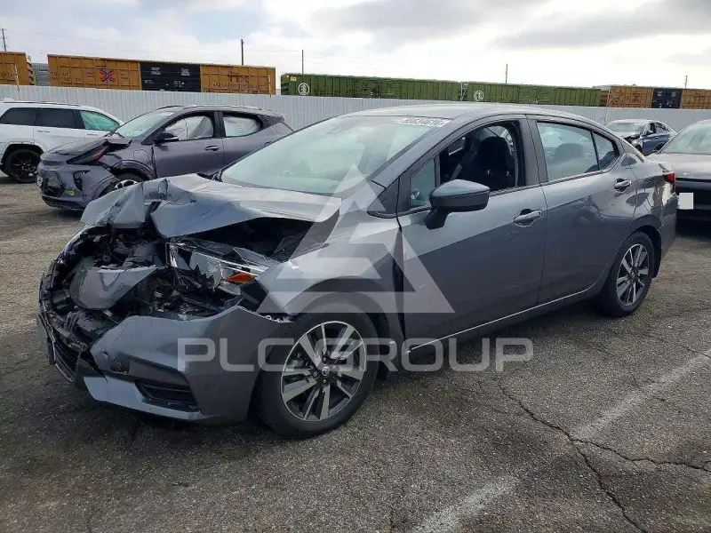 2021 Nissan VERSA photo
