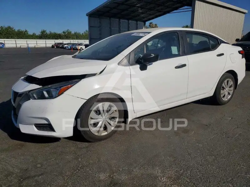 2021 Nissan VERSA photo
