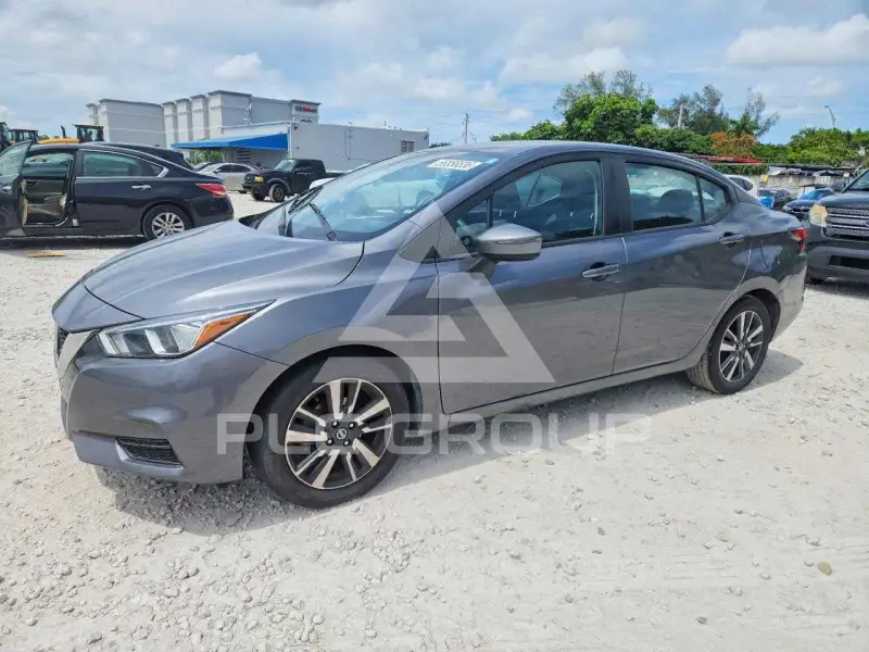 2021 Nissan VERSA фото