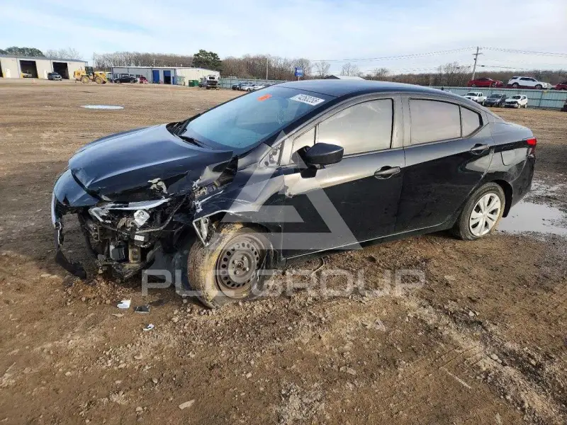 2021 Nissan VERSA фото