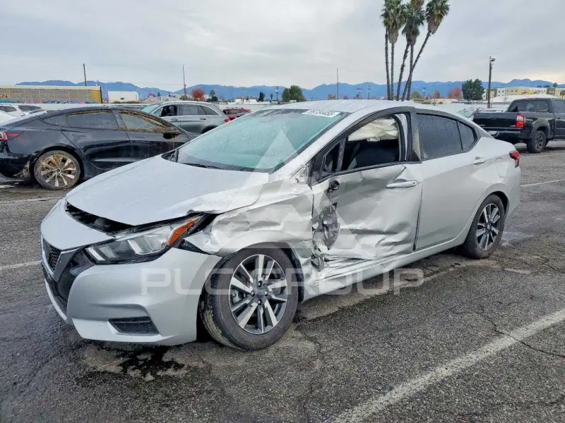 2021 Nissan VERSA фото