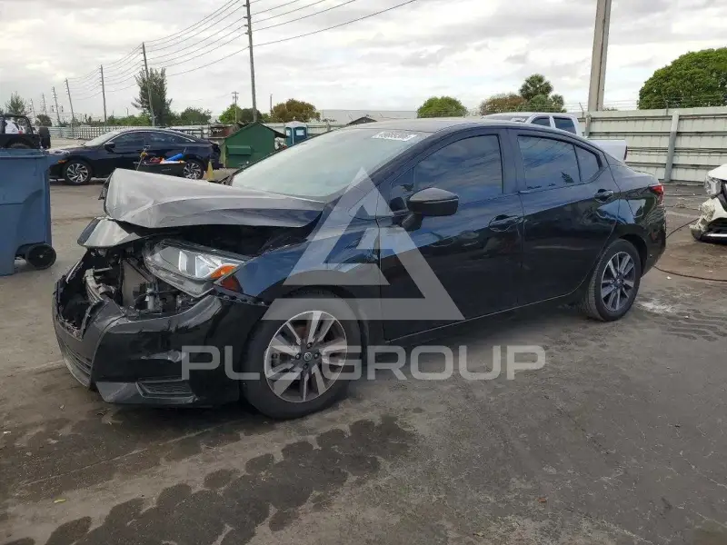 2021 Nissan VERSA фото